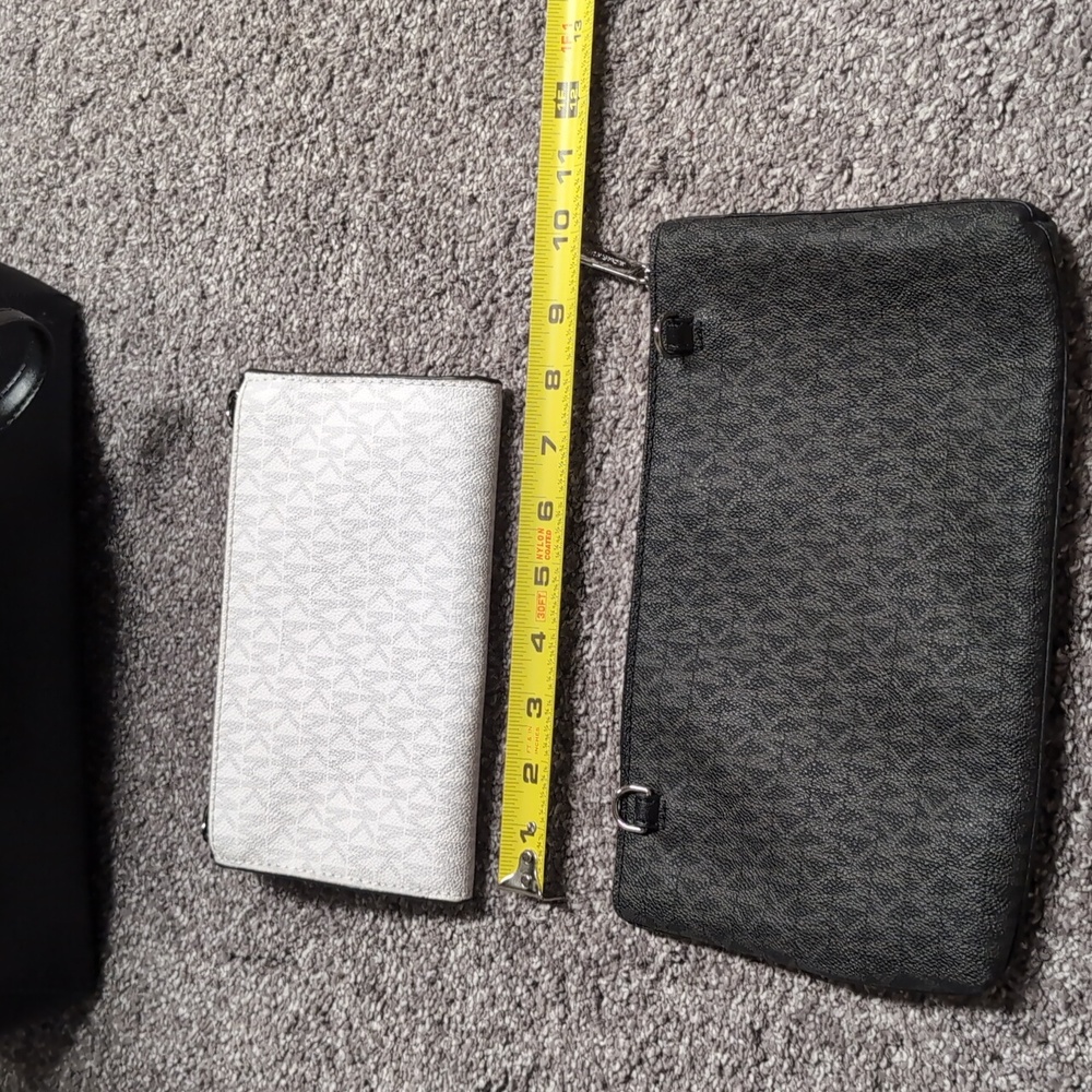 Michael Kors Kimberly Large Pebbled Leather and Logo 3-in-1 Tote Bag Set - Picture 10 of 16